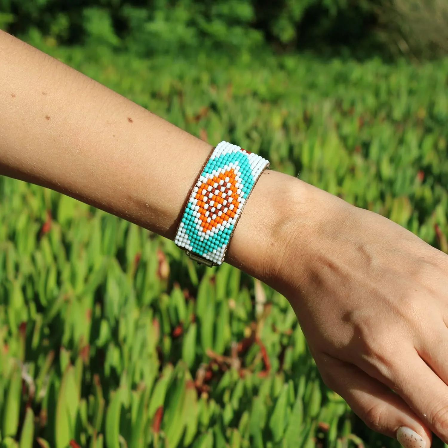 Beaded Leather Bracelet for Women, Bohemian Bracelet, Native Western Cuff Bracelet, Aztec Navajo Wristband, Slovakian Glass Beads, Handmade Embroidery