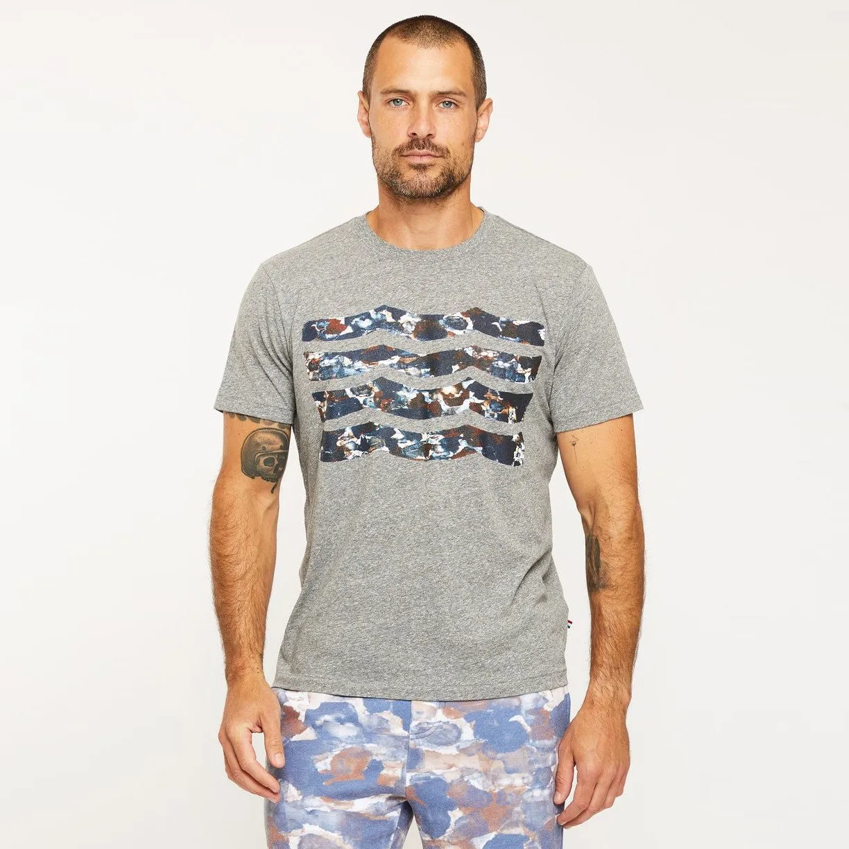 Camo Waves Crew (Heather Grey)