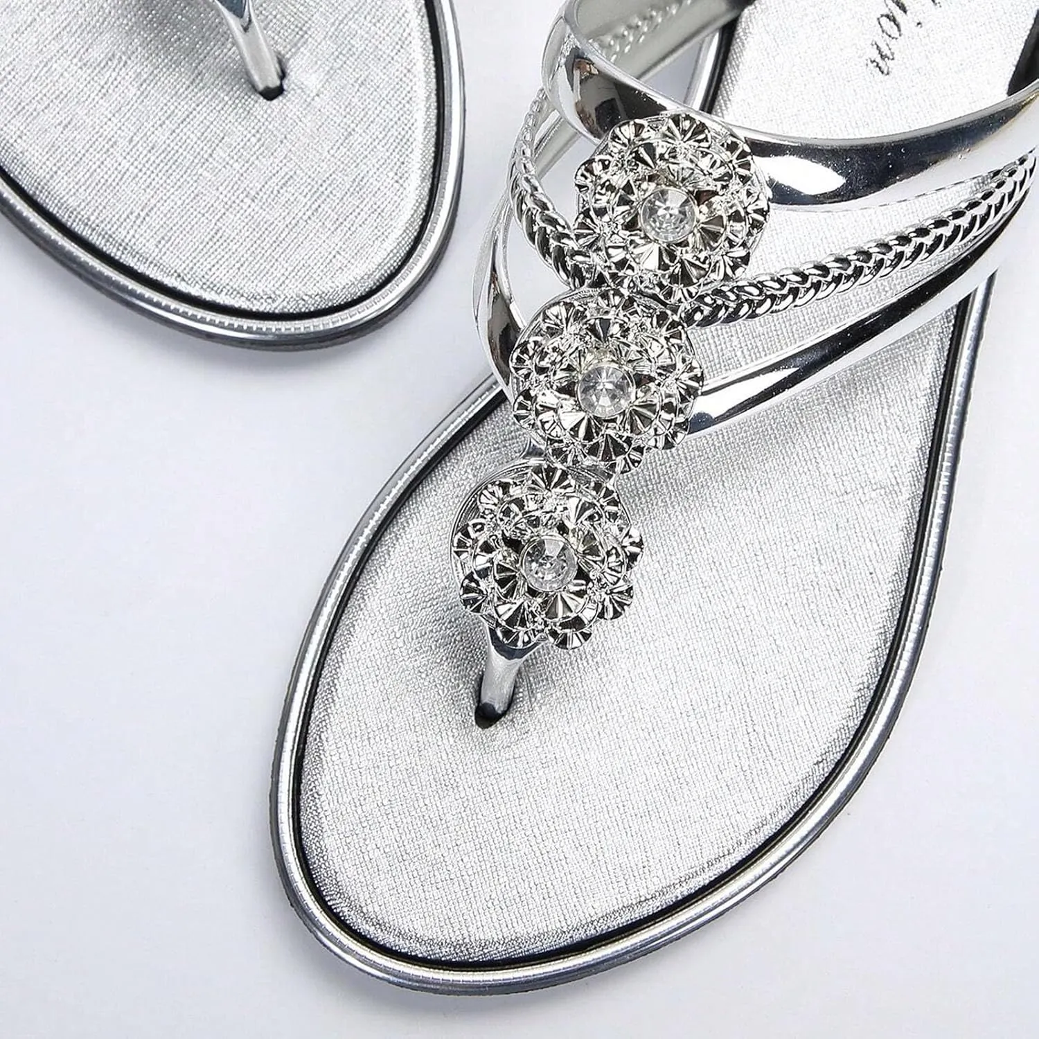 Comfortable Slip on Slide Sandals for Women Fashion Casual Strappy Cool Shoes Casual Non Slip Flat Sandals