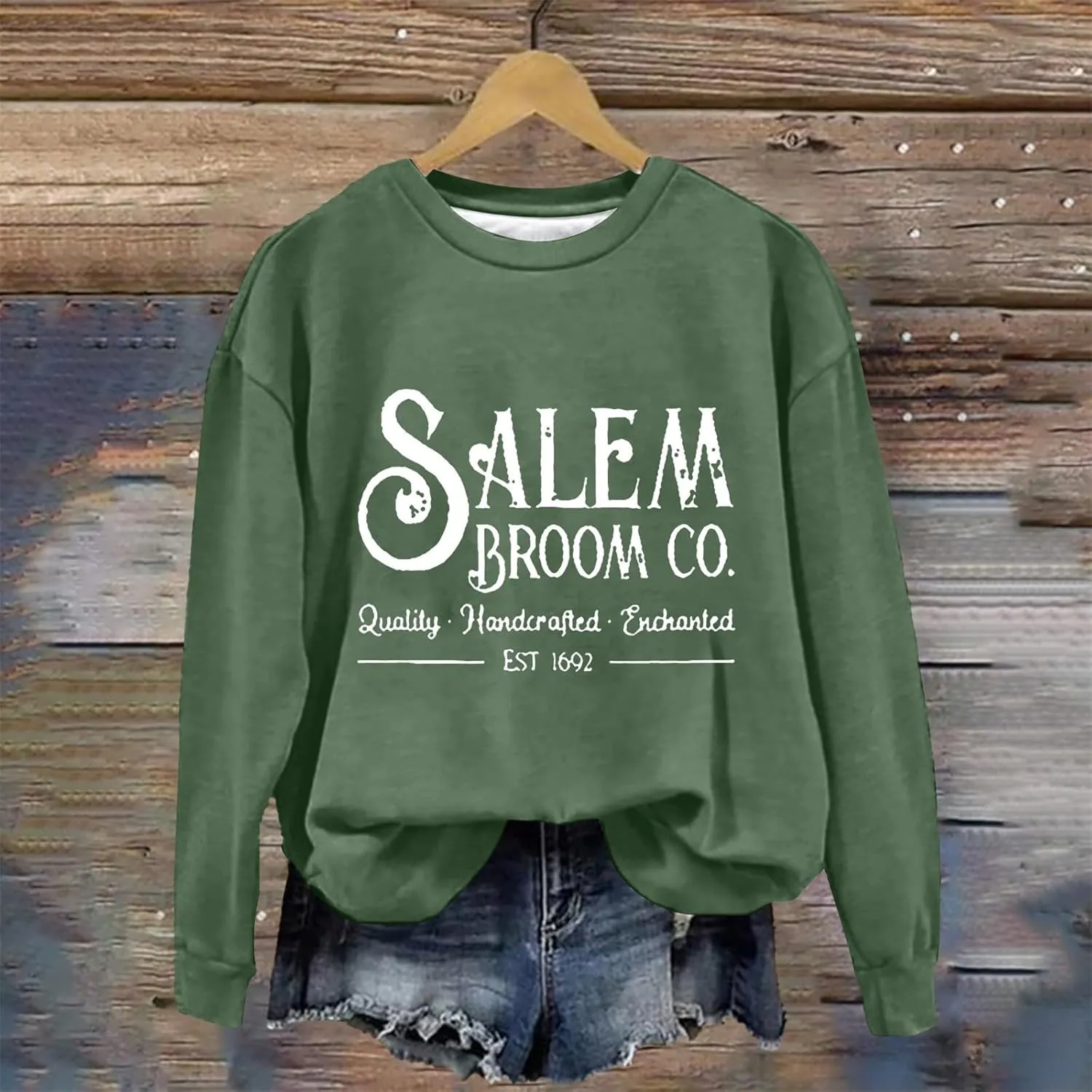 Halloween Sweatshirts for Women 2024 1692 Salem Broom Co Sweatshirt Graphic Crewneck Long Sleeve Hoodies Fall Outfits