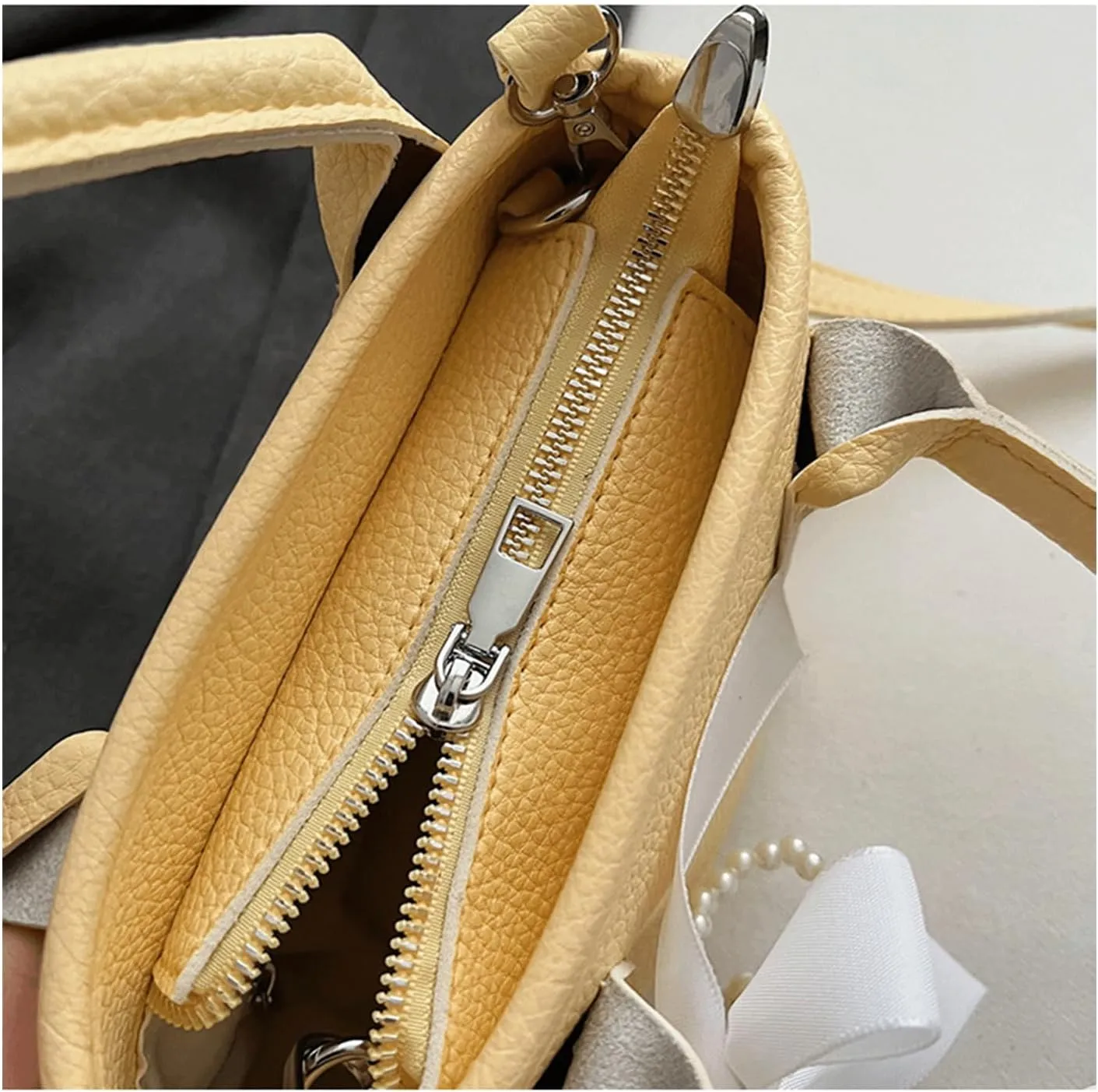 Mini Bucket Bag Vintage Pebbled Leather Bucket Purse with Lace Pearl Pendant Handbag Crossbody Shoulder Purse Bag