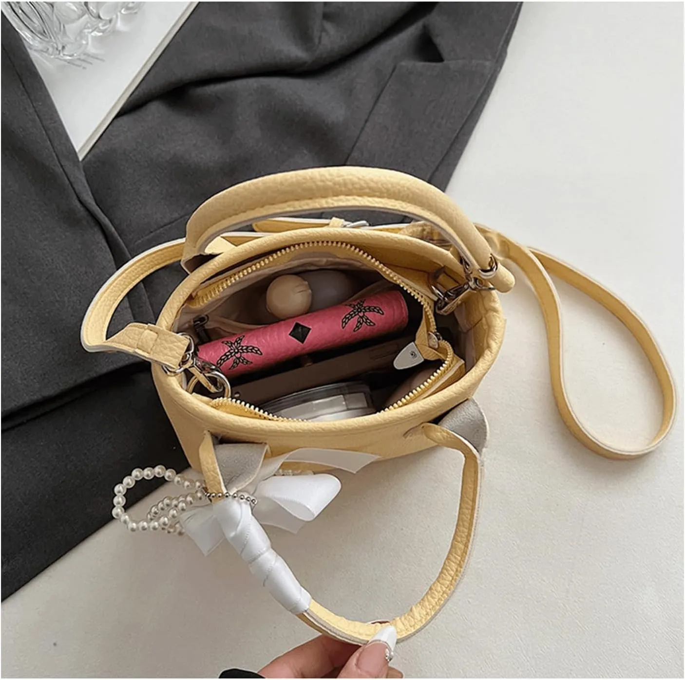 Mini Bucket Bag Vintage Pebbled Leather Bucket Purse with Lace Pearl Pendant Handbag Crossbody Shoulder Purse Bag