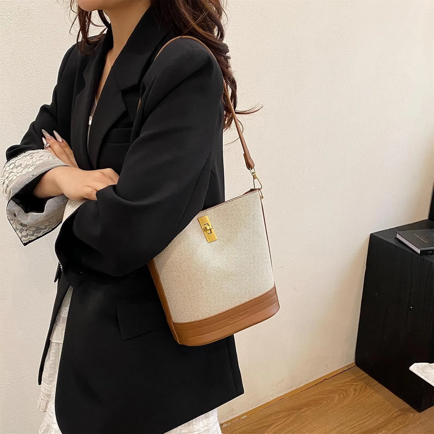 Small Bucket Bag Bucket Purse for Women Shoulder Purse Crossbody Handbag Mini Faux Suede Hobo Bag