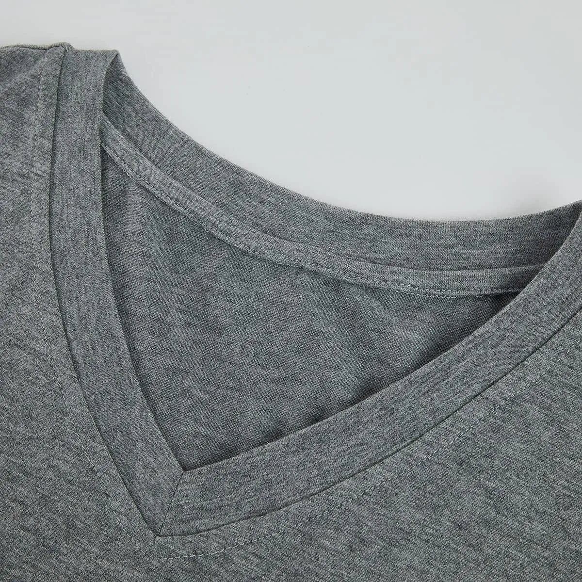 Wihion Mens Short Sleeve Pocket T-Shirts Casual Summer Cotton V Neck Tee Tops