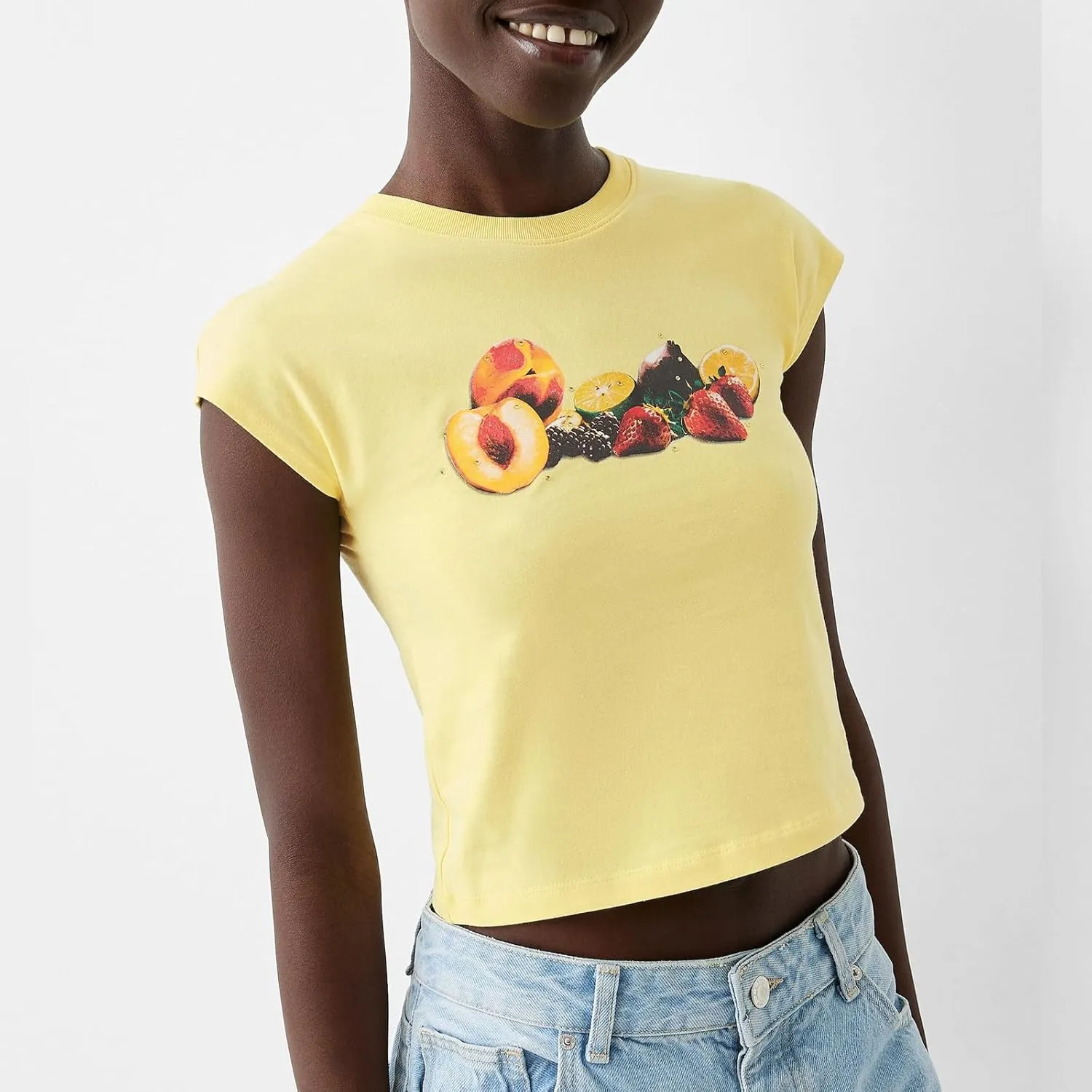 Women Vintage Graphic Baby Tees Cute Print Short Sleeve Crop Top Fairy Crew Neck Top 00s Aesthetic Going Out Shirts