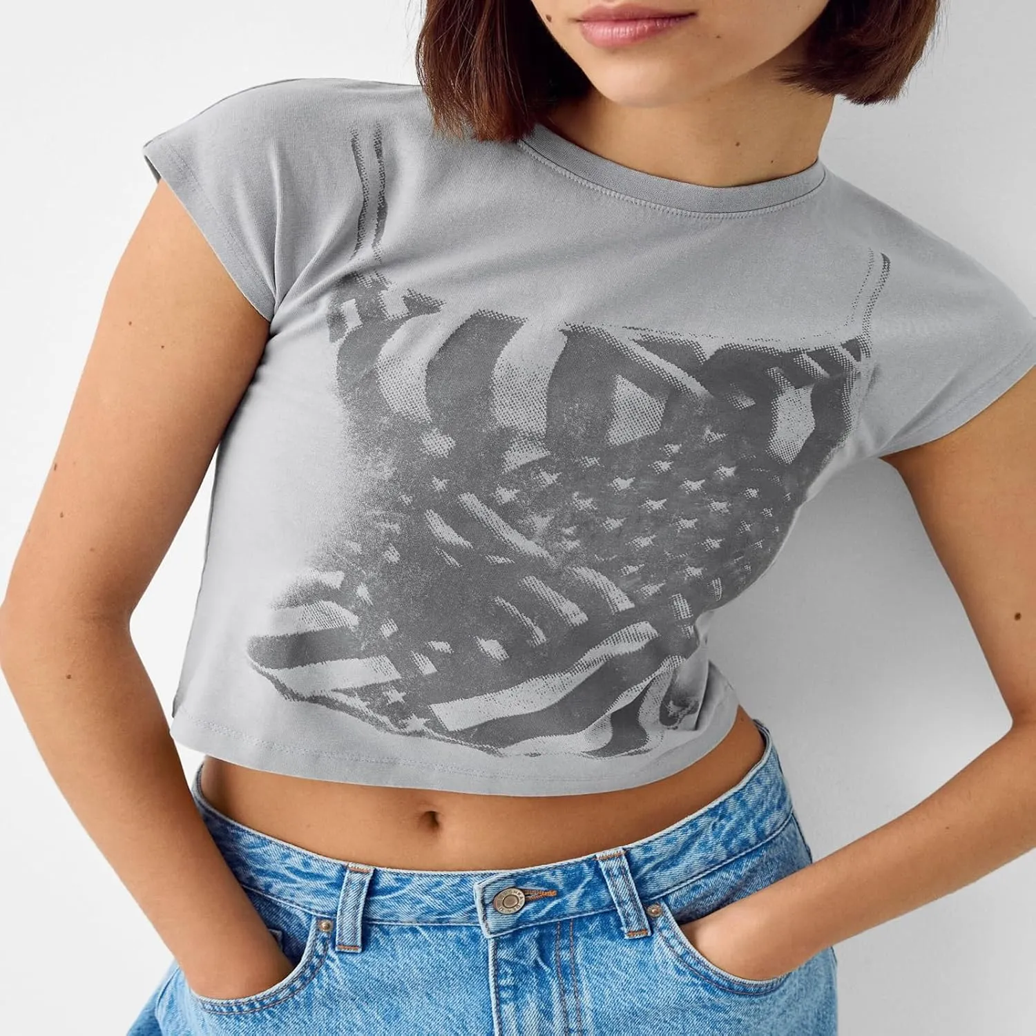 Women Vintage Graphic Baby Tees Cute Print Short Sleeve Crop Top Fairy Crew Neck Top 00s Aesthetic Going Out Shirts