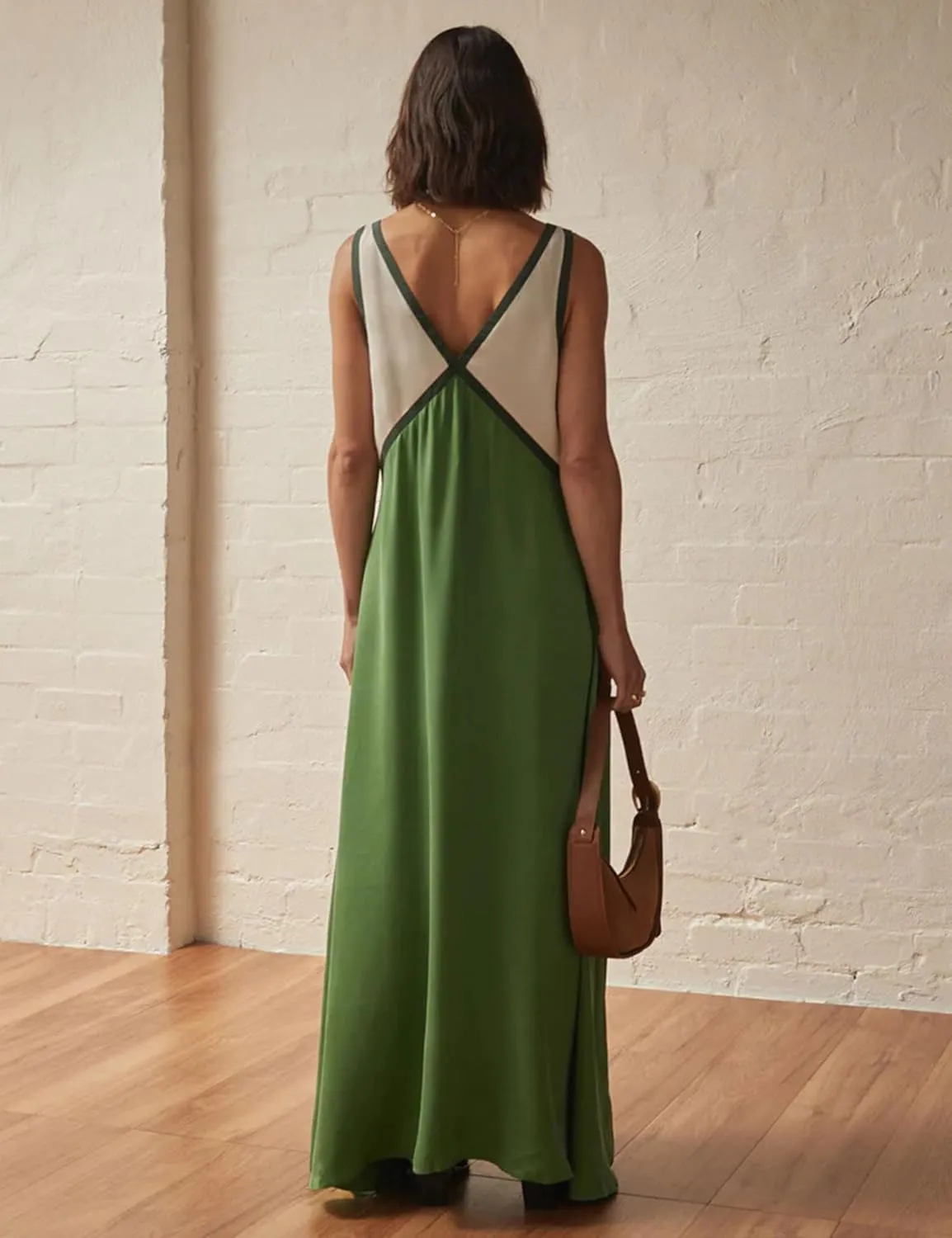 Women's Summer V Neck Sleeveless Color Block Satin Patchwork Maxi Dress Loose Fit Boho Flowy Beach Dress