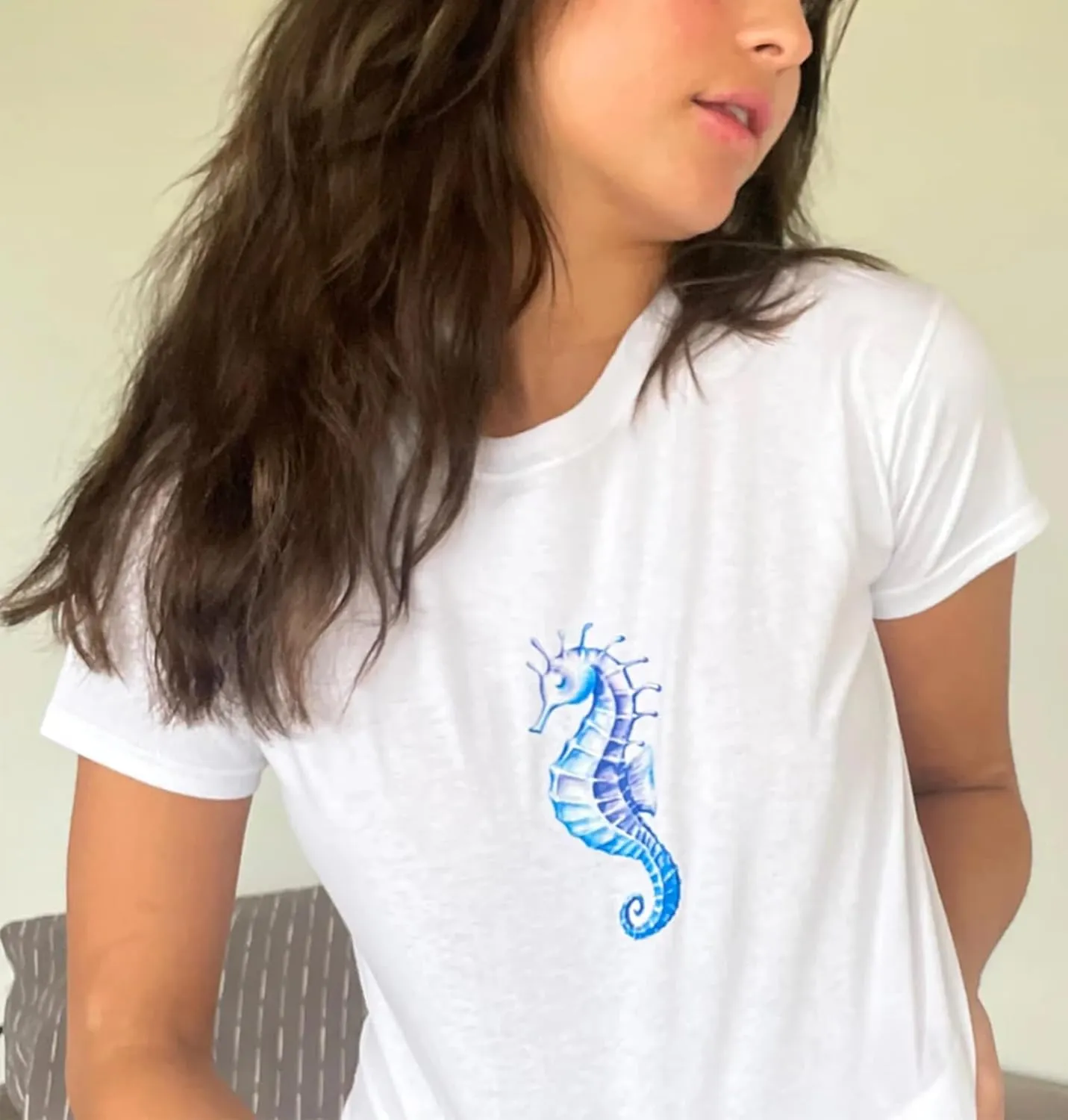 Y2K Graphic Baby Tees for Women Cute Sea Shell Print Short Sleeve Crew Neck Slim Fit Crop Tops Aesthetic T-Shirts