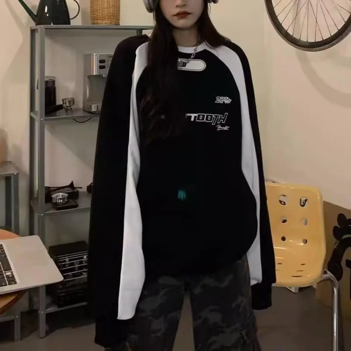 Y2K Unisex Oversized Graphic Sweatshirts for Women Loose Fit - Print Hoodies for Men