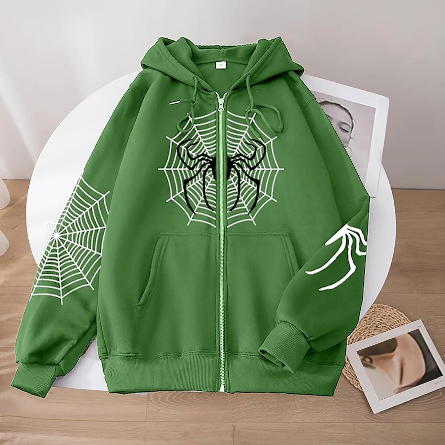 Zip Up Hoodie Women Spider Web Heart Print Graphic Sweatshirts Loose Casual Long Sleeve Hooded Jacket Top with Pocket